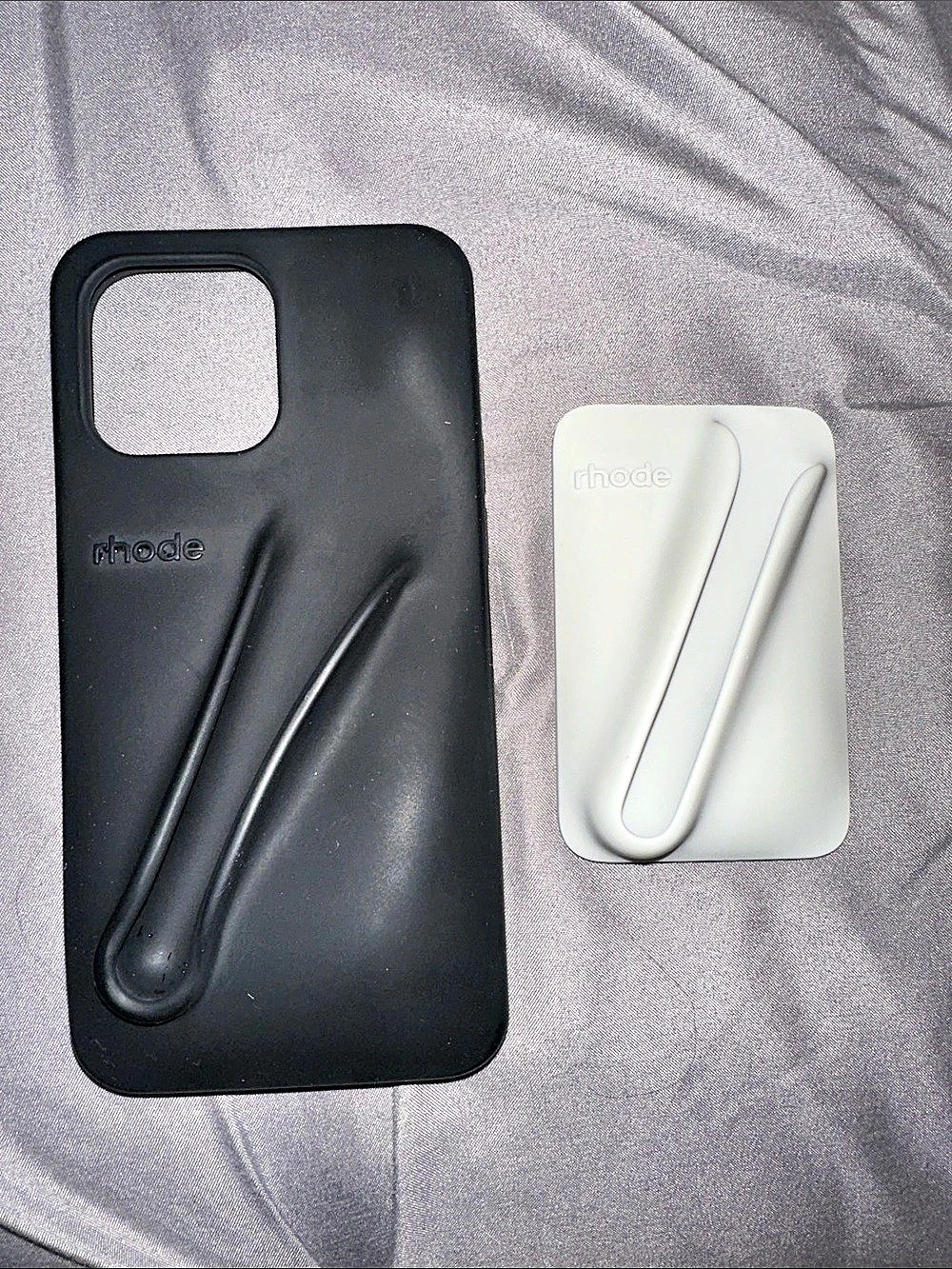 Authentic rhode Silicone Lip Phone Cases Black & Grey Set (iPhone 14 Pro Max)